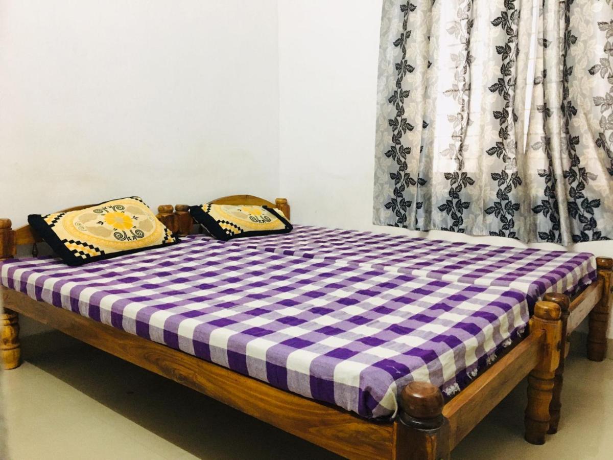 Golden Beach Home Stay Alappuzha Luaran gambar