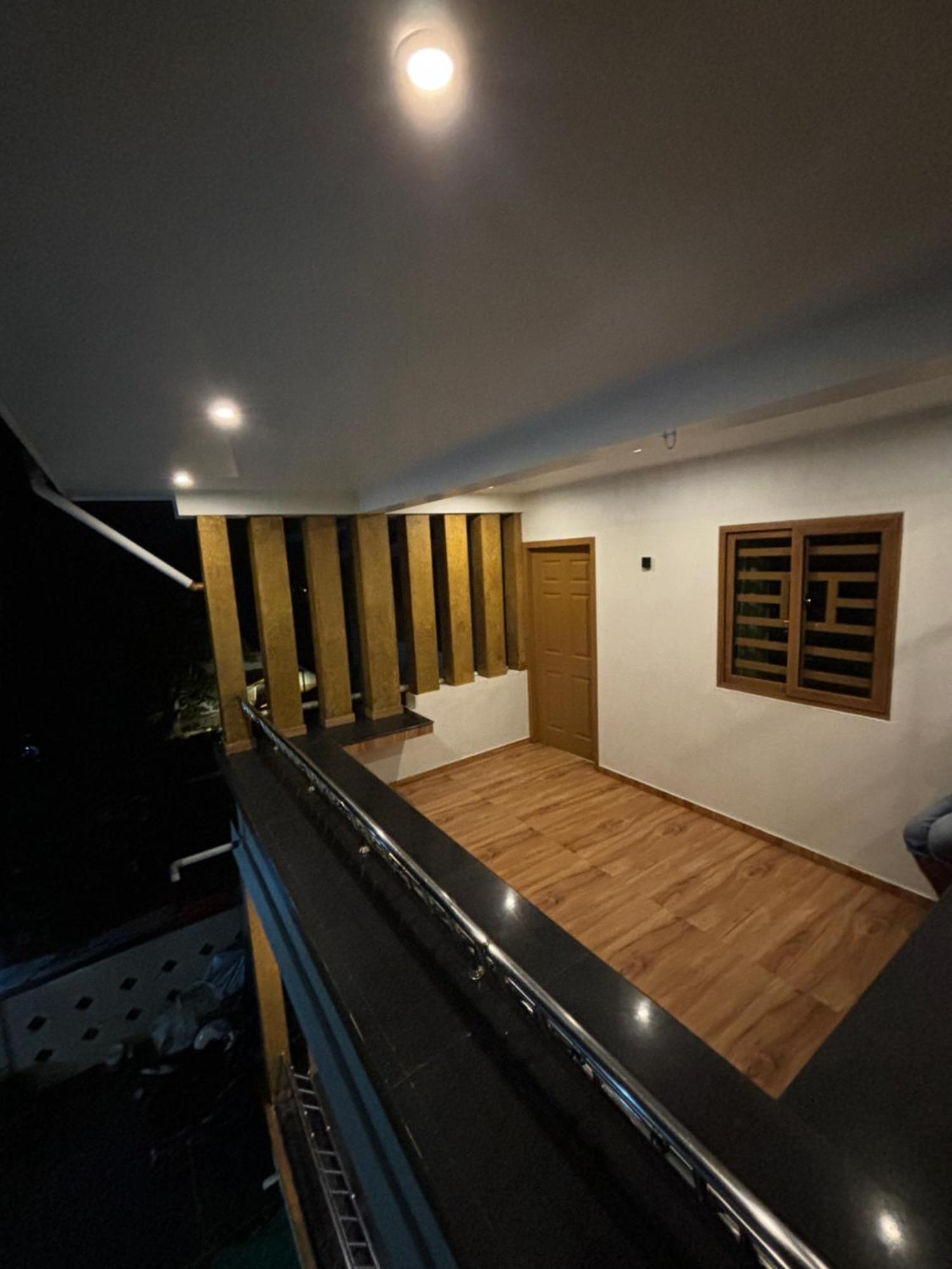 Golden Beach Home Stay Alappuzha Luaran gambar