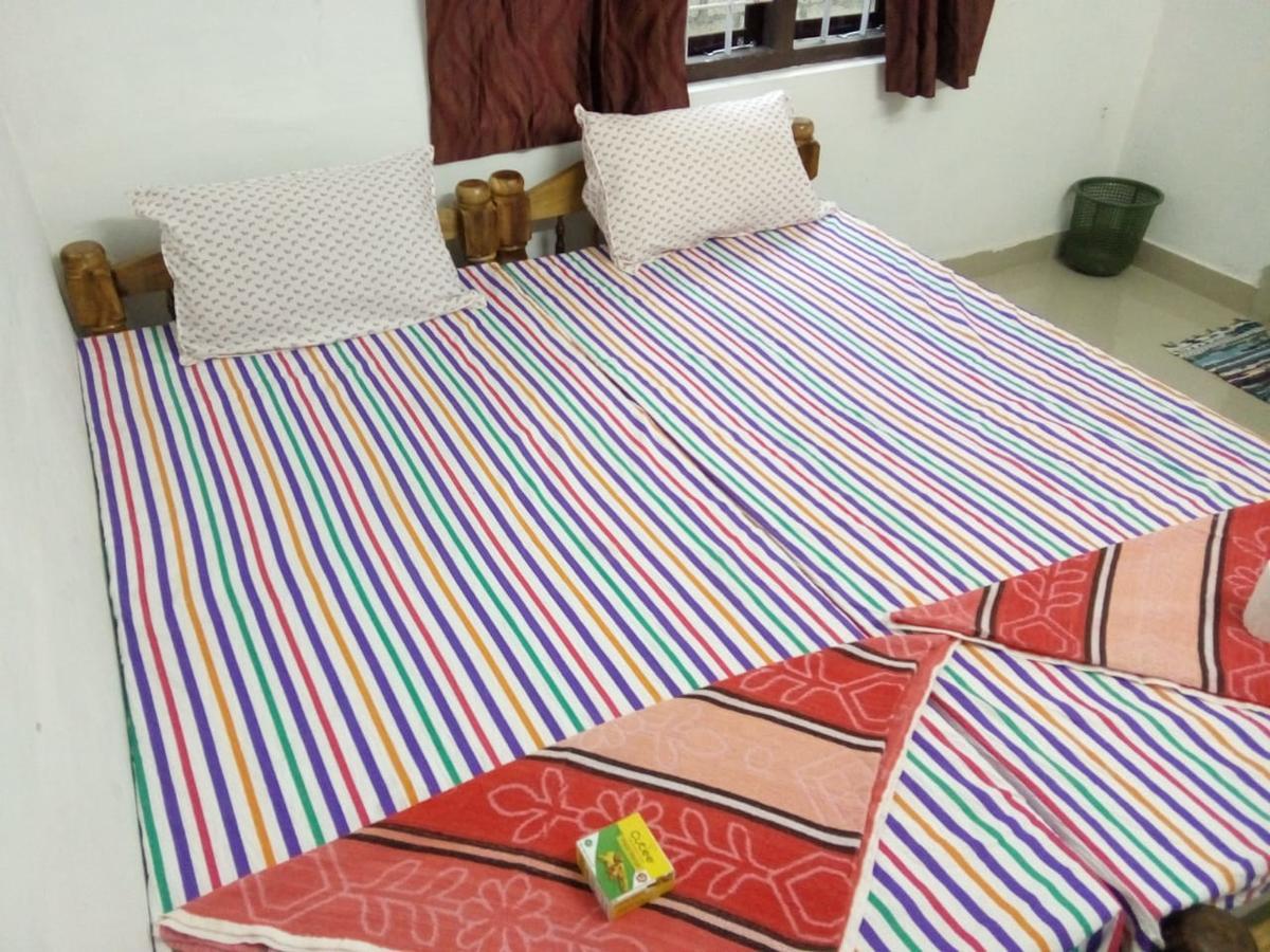 Golden Beach Home Stay Alappuzha Luaran gambar