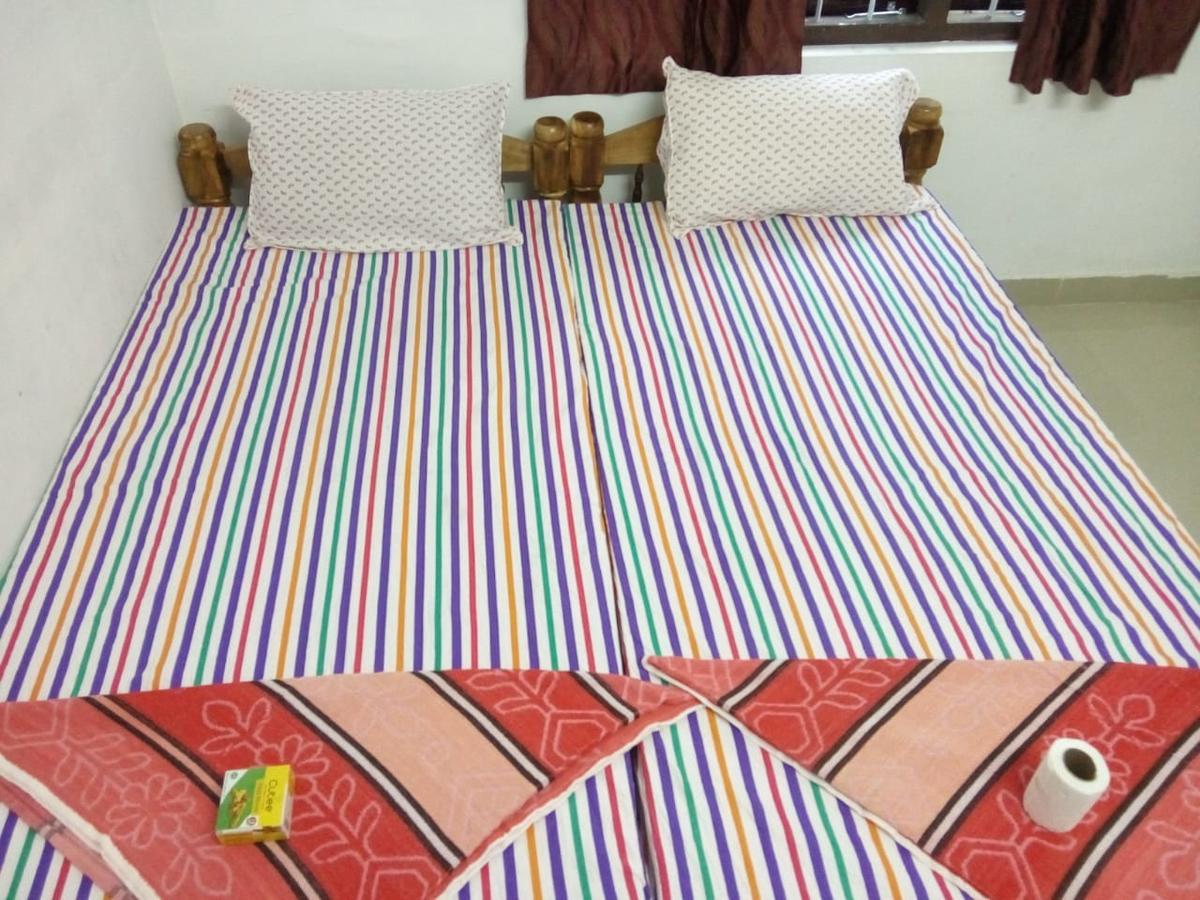 Golden Beach Home Stay Alappuzha Luaran gambar