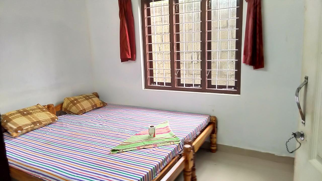 Golden Beach Home Stay Alappuzha Luaran gambar