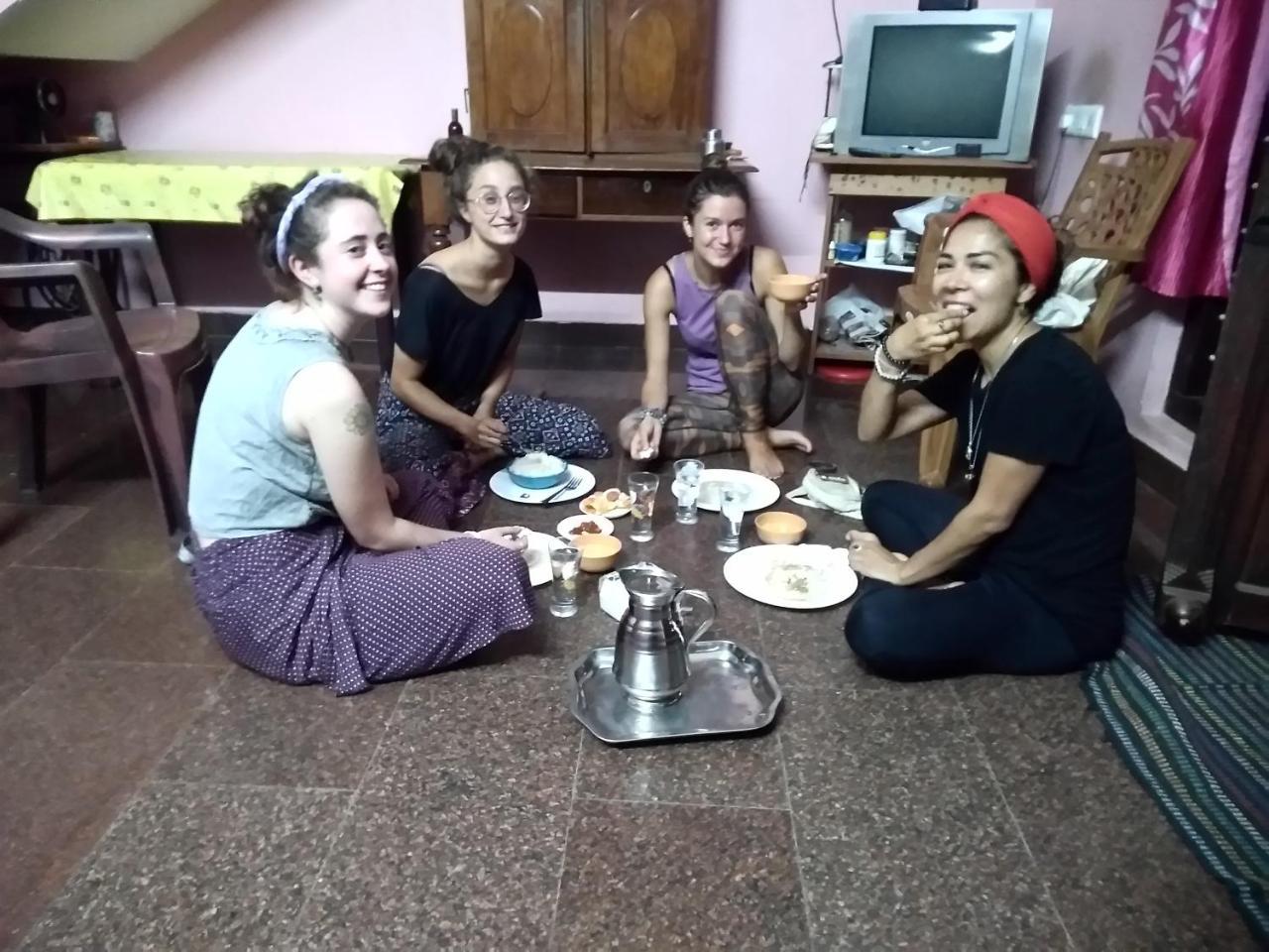Golden Beach Home Stay Alappuzha Luaran gambar