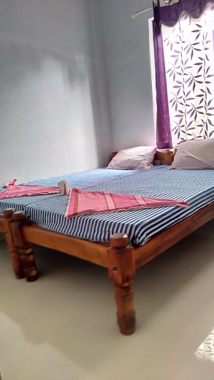Golden Beach Home Stay Alappuzha Luaran gambar