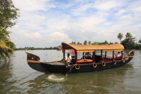 Golden Beach Home Stay Alappuzha Luaran gambar